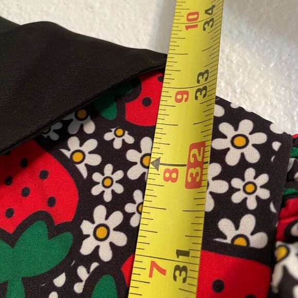 Hello Kitty S Sanrio Strawberry Dress Kawaii Fruit Coquette Colorful Red Black - Picture 10 of 11